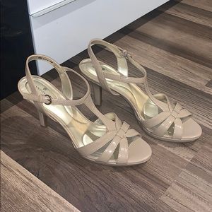 Bandolino heels 9 1/2 women